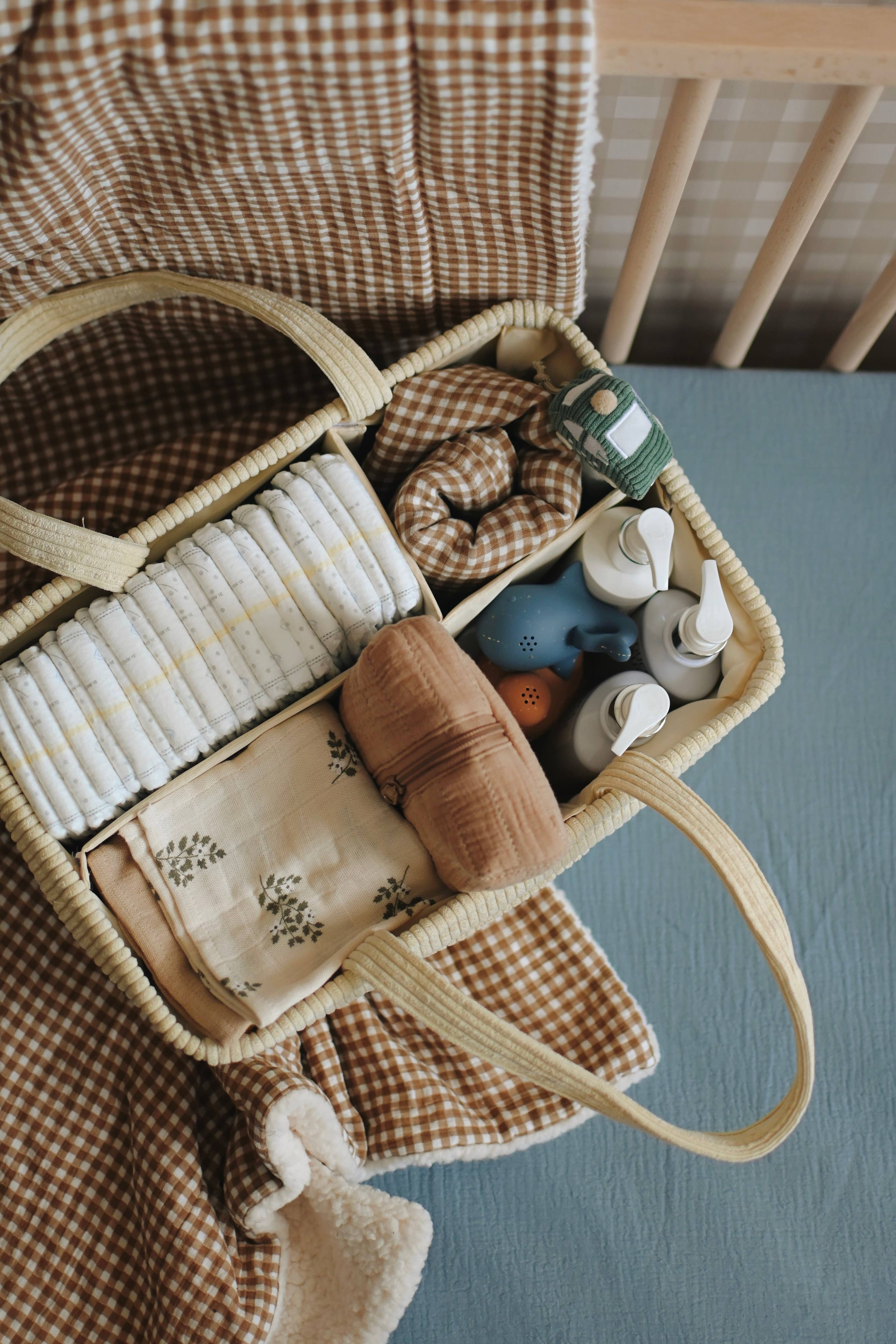 Panier organisateur de couches en velours - Crème